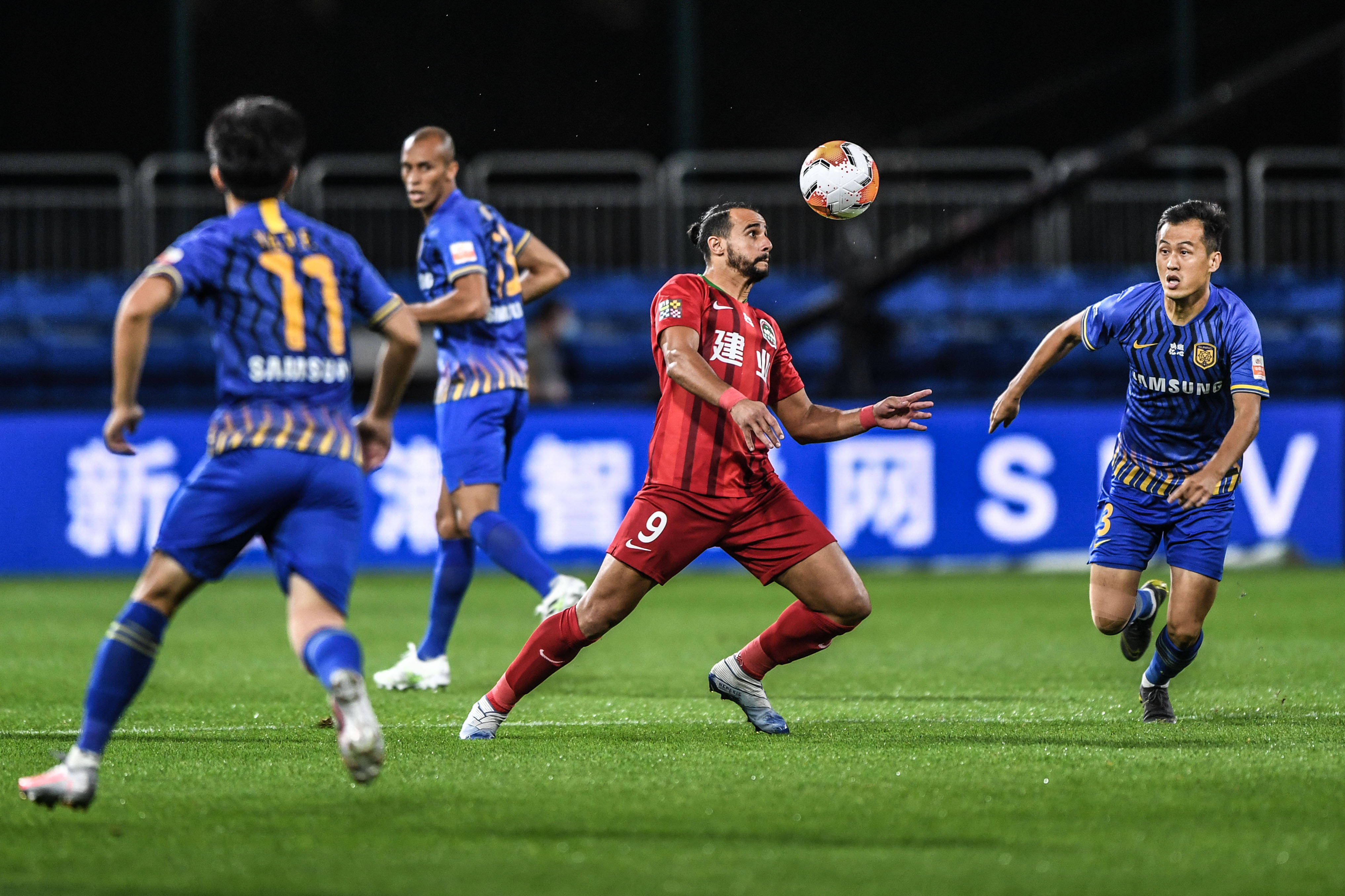 Sunlight 上演了一场疯狂的公牛秀， banye + Starfire 双枪手收割了 Oh My God 并横扫了 Royal Never Give Up